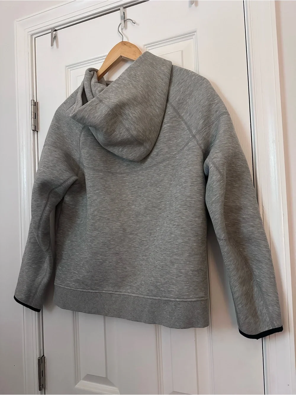 Nike Light Grey Full-Zip Hoodie with Black Accents